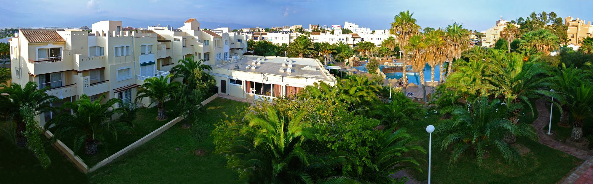 Apartamentos Moguima Roquetas de Mar Extérieur photo