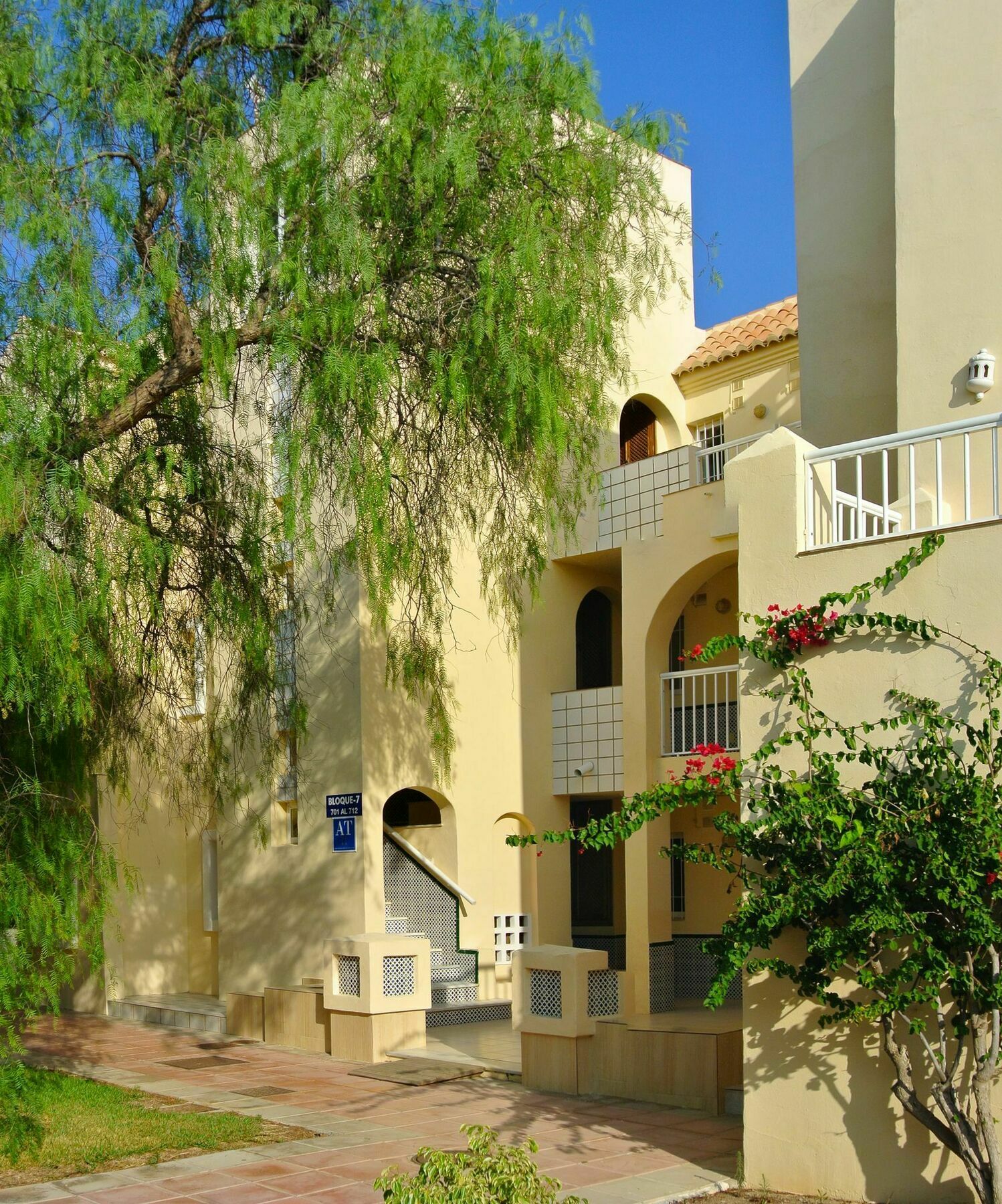 Apartamentos Moguima Roquetas de Mar Extérieur photo